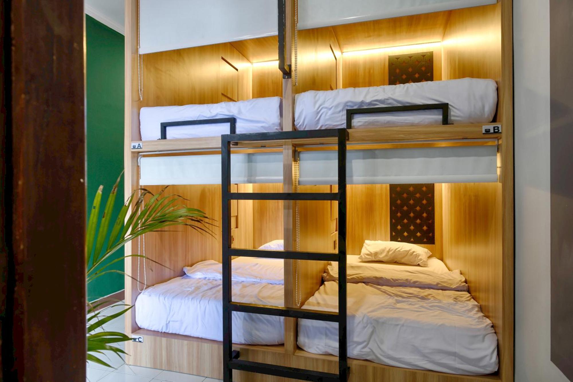 Hubs Hostel Yogyakarta Dış mekan fotoğraf