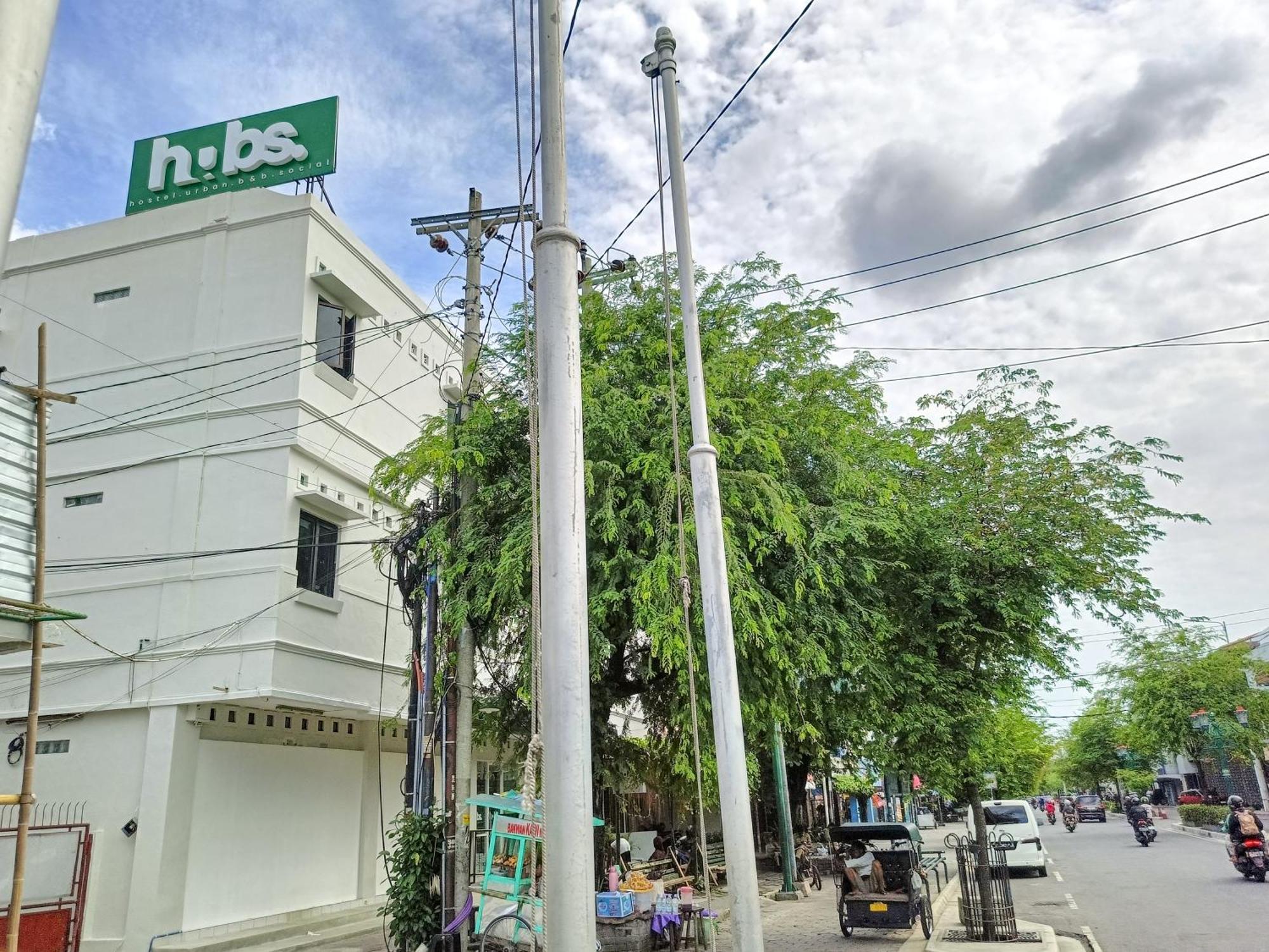 Hubs Hostel Yogyakarta Dış mekan fotoğraf